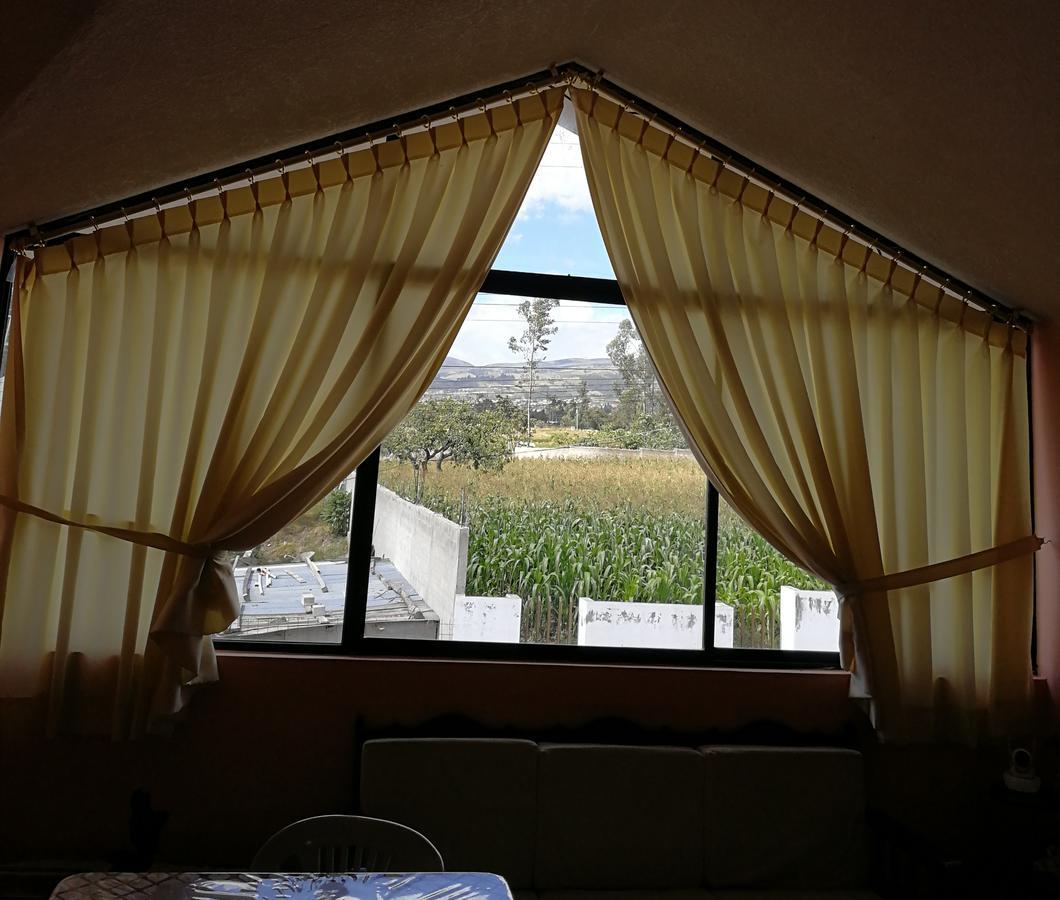 Chapelet Hostal Tababela Exterior foto